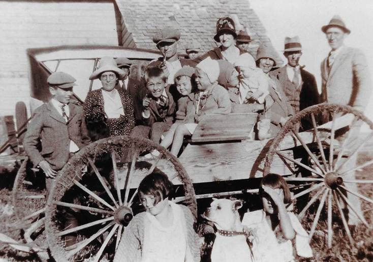 A group of people in a boat

Description automatically generated with medium confidence